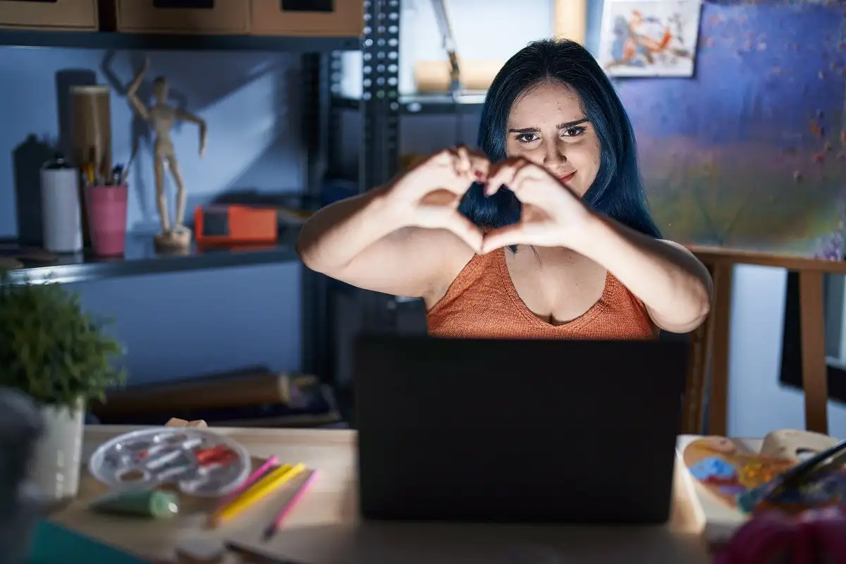 Ashalenee: Identity, Meaning, and Online Presence